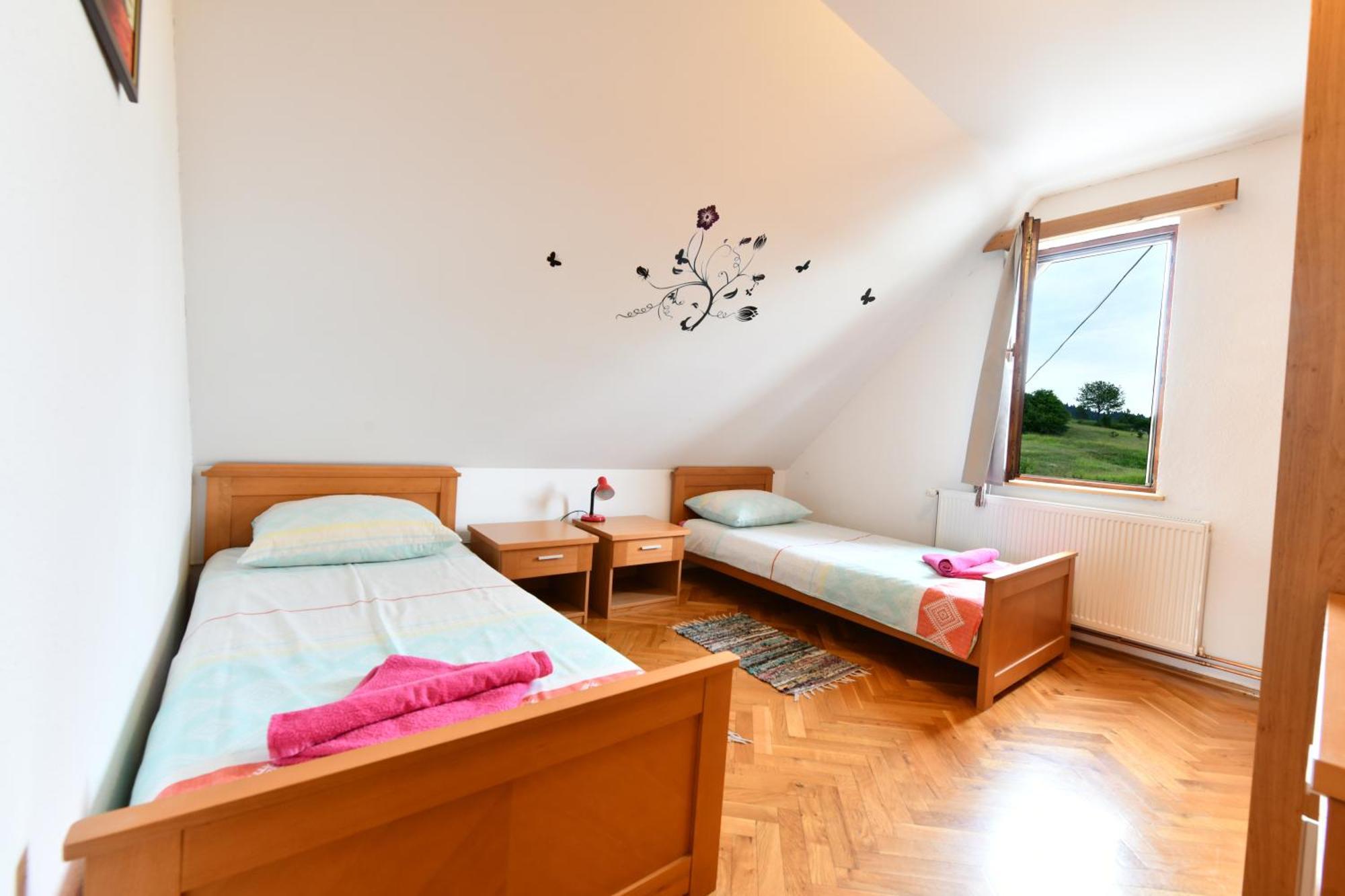 Saborsko Apartment Anna מראה חיצוני תמונה