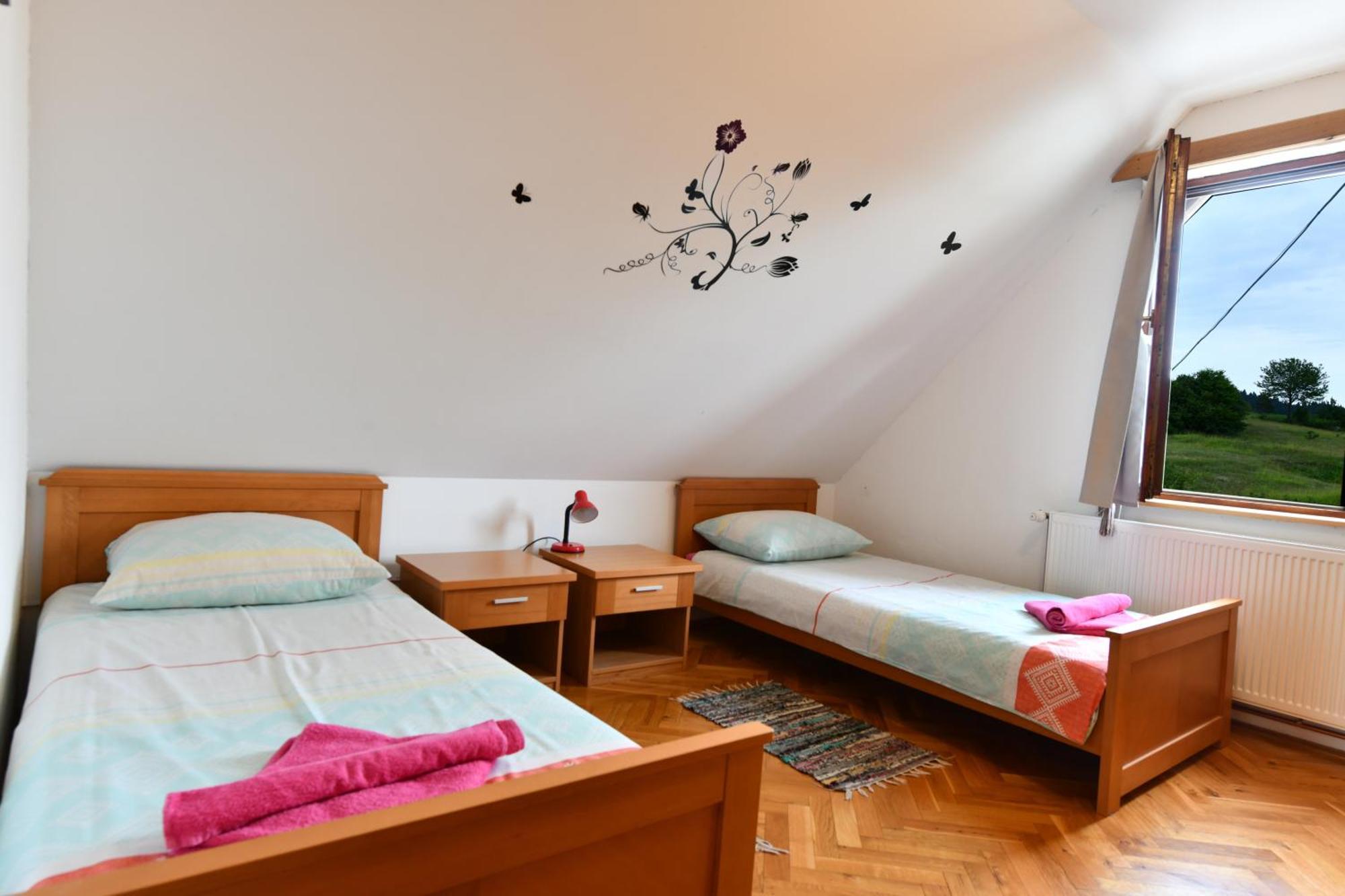 Saborsko Apartment Anna מראה חיצוני תמונה